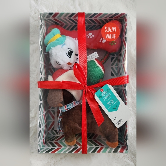 New set of dog toys - Picture 2 of 5